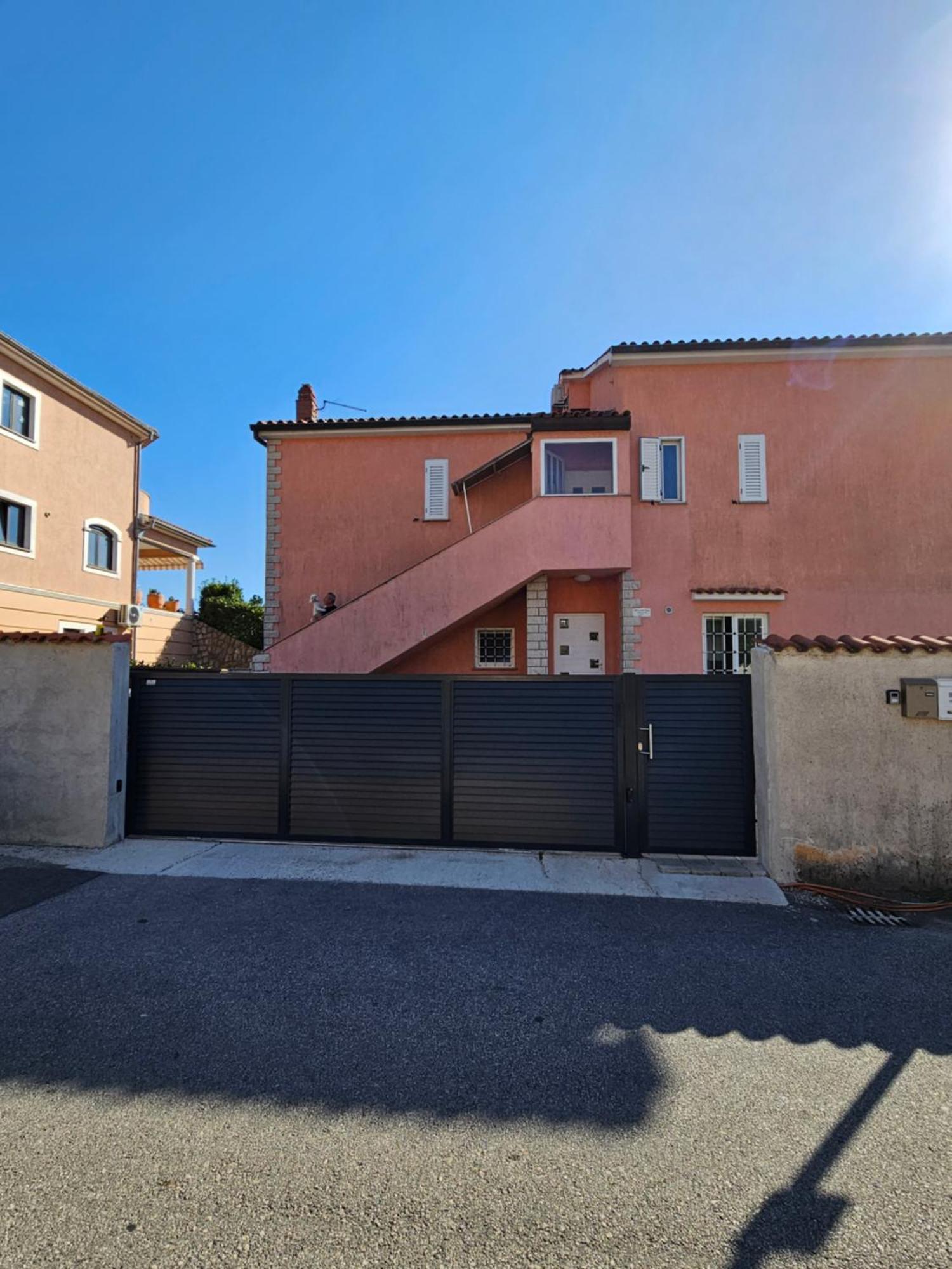 Luna&kiara With Private Parking Apartment Rijeka